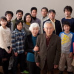 米寿記念16人大家族写真